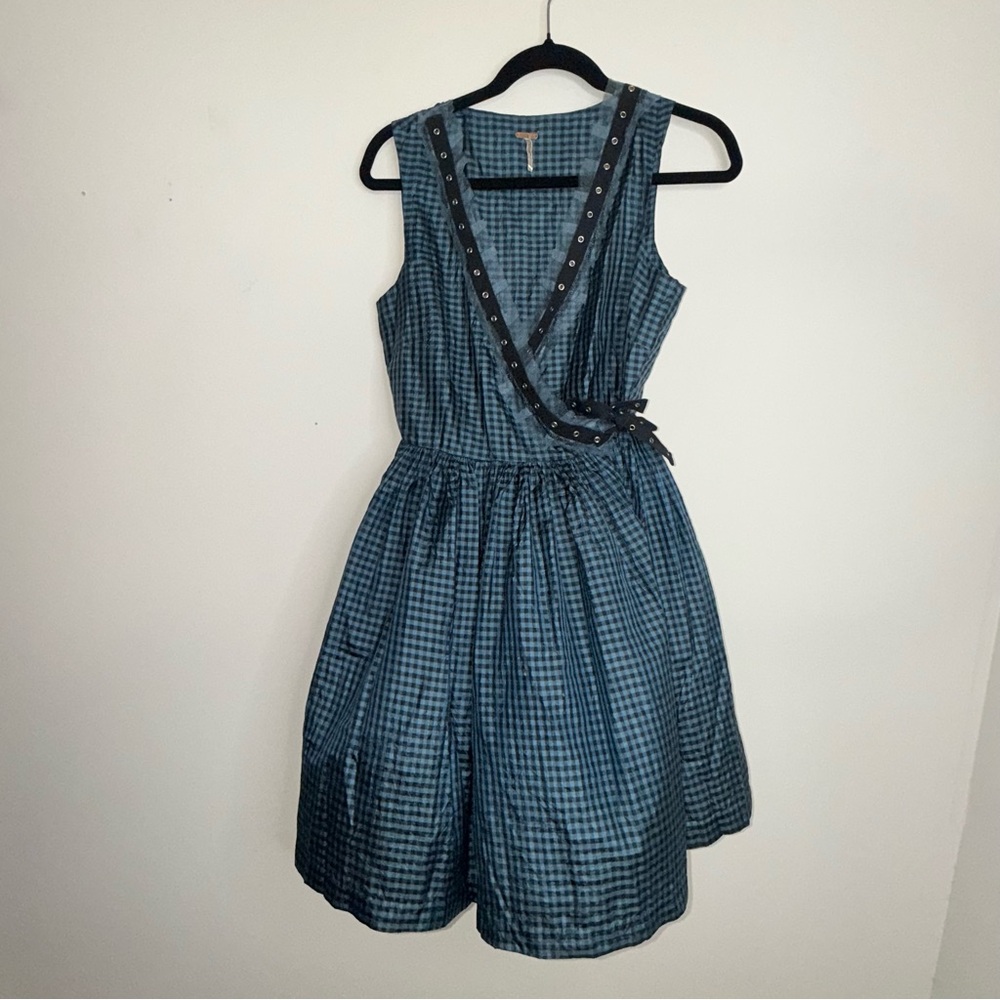 Free People Blue Check Sleeveless Wrap Silk Sundress Size 4 - Picture 12 of 15